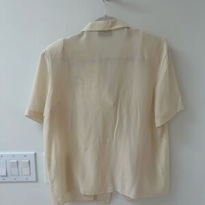 Vintage 100% silk Cream Short Sleeve Blouse